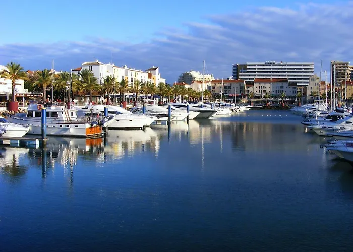 Iconic With 2 Bedrooms Apartment